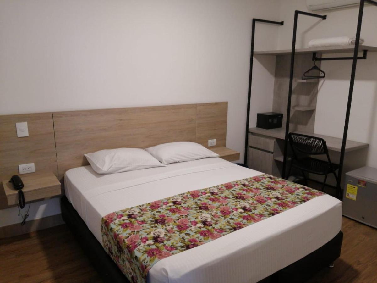Hotel Poma Rosa 4*
